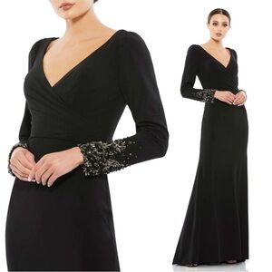 MAC DUGGAL | BEADED CUFF LONG SLEEVE WRAP OVER TRUMPET GOWN SIZE 18
55712